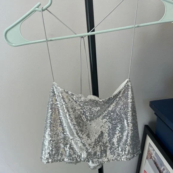 Superdown Sequin Cropped Tank - Picture 4 of 7